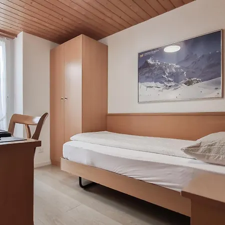 Roessli Hotel 2*